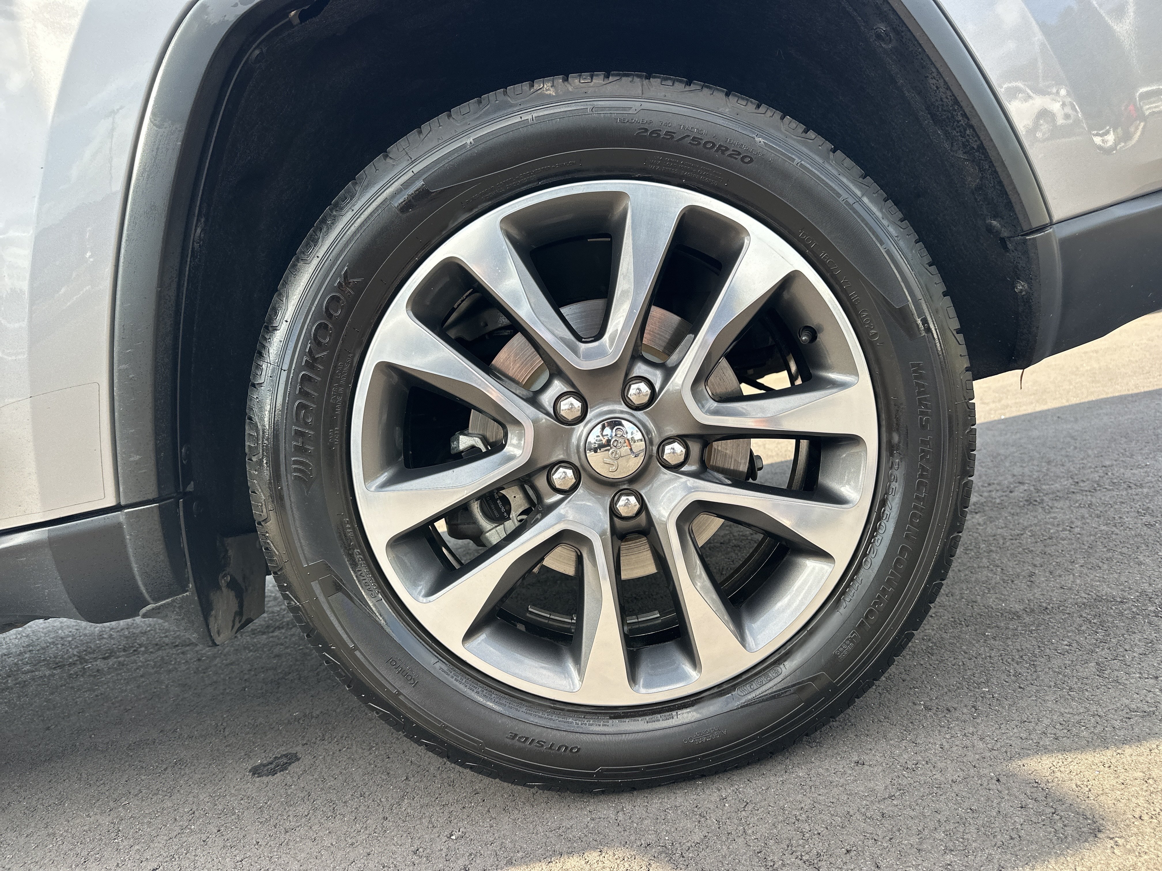Used 2018 Jeep Grand Cherokee Limited w/ Luxury Group II RWD image 20