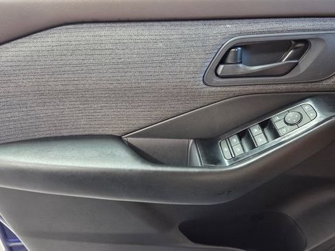 Used 2023 Nissan Rogue S FWD image 27