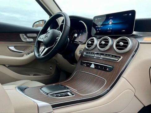 Certified 2022 Mercedes-Benz GLC 300 4MATIC image 15