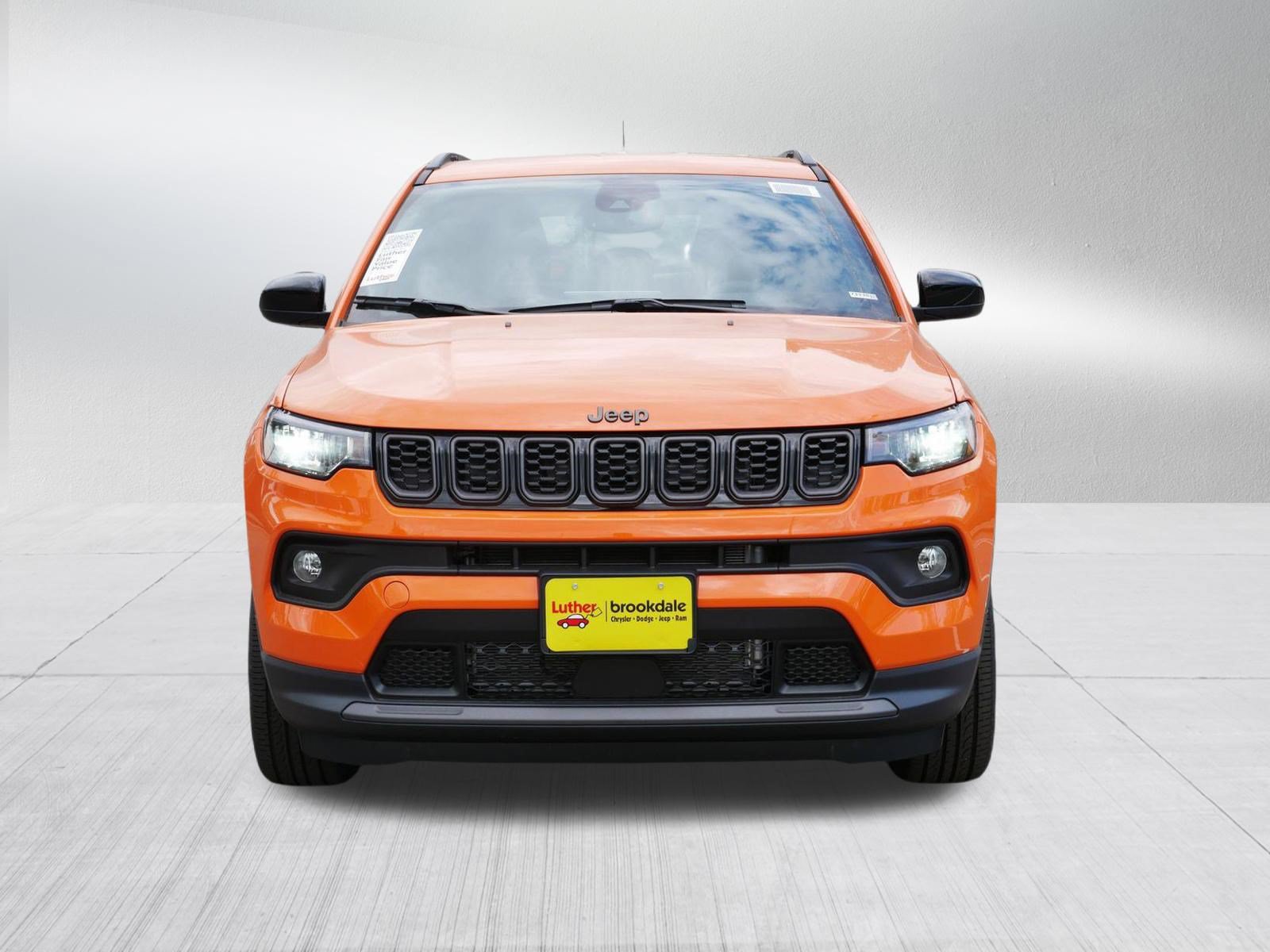 New 2026 Jeep Compass Latitude AWD/4WD image 2