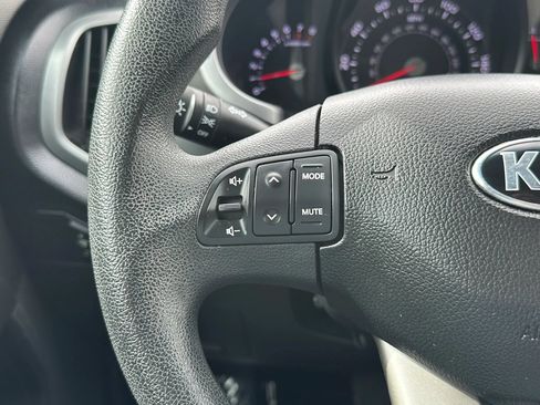 Used 2015 Kia Sportage LX FWD image 17