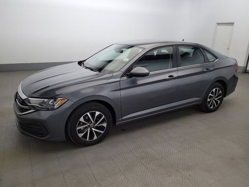 Used 2024 Volkswagen Jetta S image 2