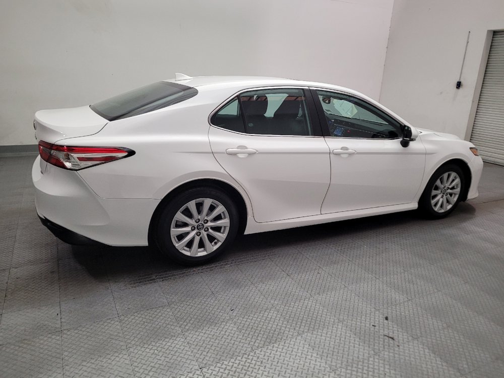 Used 2020 Toyota Camry LE w/ Convenience Package FWD image 10
