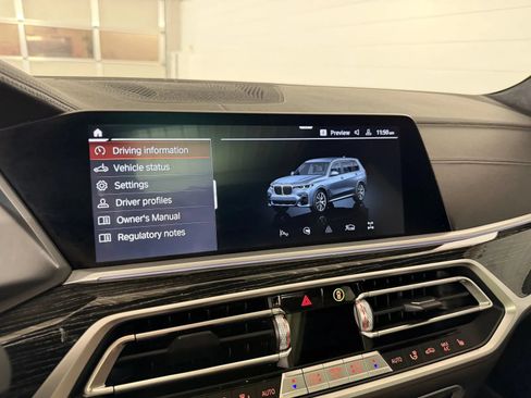 Used 2022 BMW X7 xDrive40i w/ M Sport Package AWD/4WD image 23