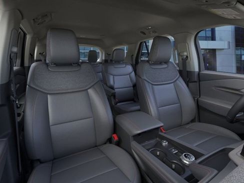 New 2026 Ford Explorer Active w/ Active Comfort Package image 10