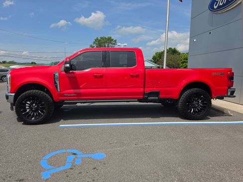 Used 2023 Ford F350 Lariat w/ Lariat Ultimate Package AWD/4WD image 6
