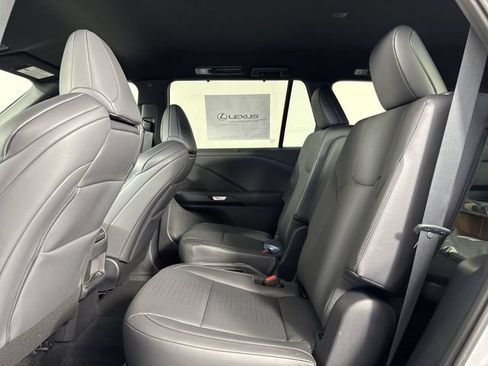 Used 2025 Lexus TX 500h AWD w/ Technology Package image 24