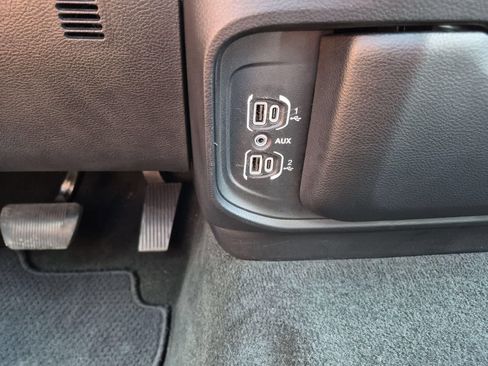 Used 2020 RAM 1500 Laramie AWD/4WD image 31