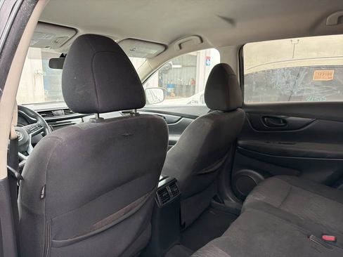 Used 2020 Nissan Rogue S image 19