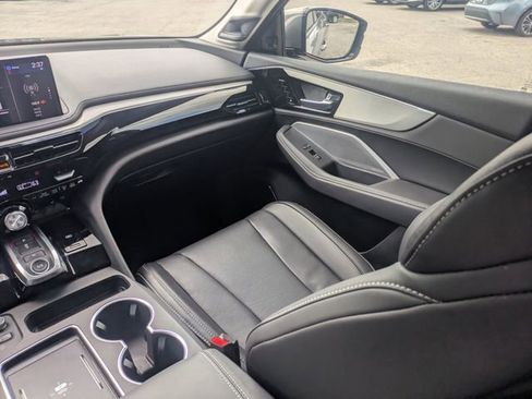 Certified 2025 Acura MDX FWD w/ Technology Package image 16