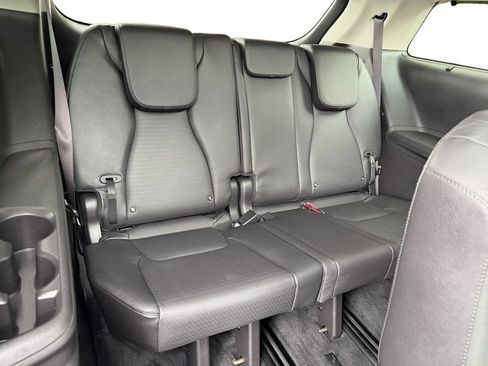 Used 2025 Kia Carnival SX Prestige FWD image 10