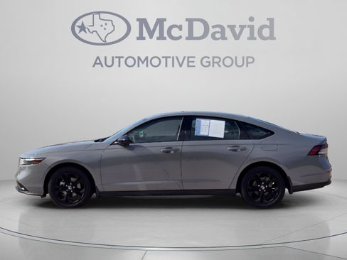 Used 2025 Honda Accord SE image 2