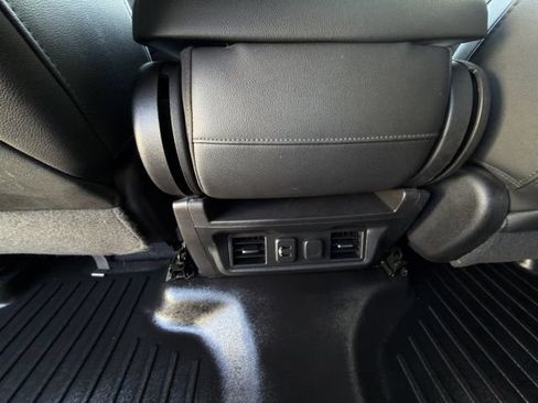 Used 2019 GMC Sierra 1500 SLT AWD/4WD image 32