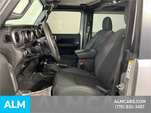 Used 2019 Jeep Wrangler Sport image 15