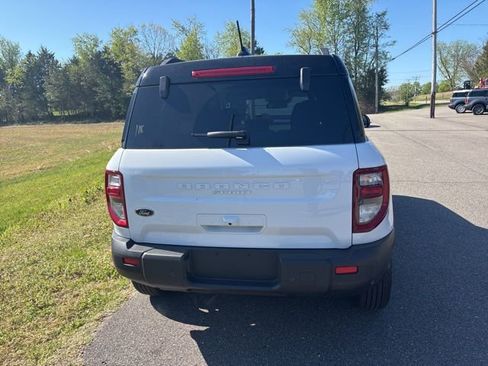 Used 2025 Ford Bronco Sport Outer Banks image 4