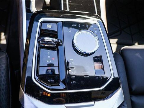 New 2025 BMW 760i xDrive image 19