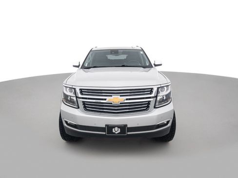 Used 2016 Chevrolet Suburban LTZ image 2