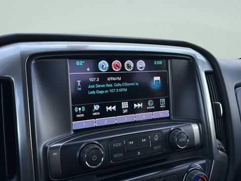 Used 2018 Chevrolet Silverado 1500 LT w/ All Star Edition AWD/4WD image 15