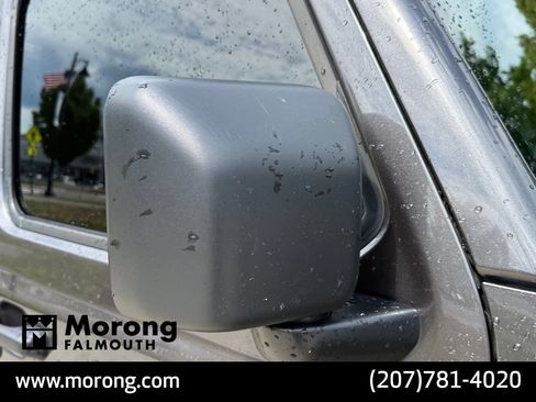 Used 2025 Jeep Wrangler Unlimited Sport AWD/4WD image 10