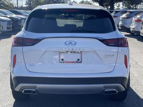 Certified 2025 INFINITI QX50 Pure image 3