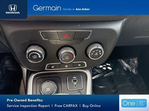 Used 2018 Jeep Compass Latitude w/ Cold Weather Group image 26