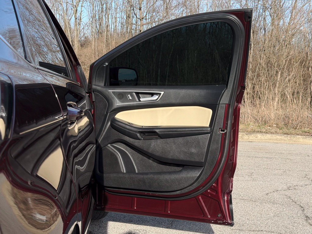 Used 2021 Ford Edge SEL AWD/4WD image 24