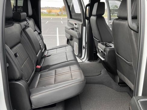 Used 2024 Chevrolet Silverado 2500 High Country image 19