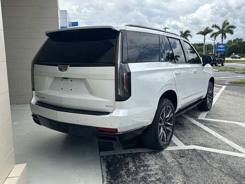 Used 2021 Cadillac Escalade Sport w/ Driver Assist Tech Package AWD/4WD image 7