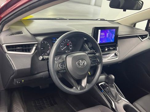 Used 2023 Toyota Corolla LE FWD image 10