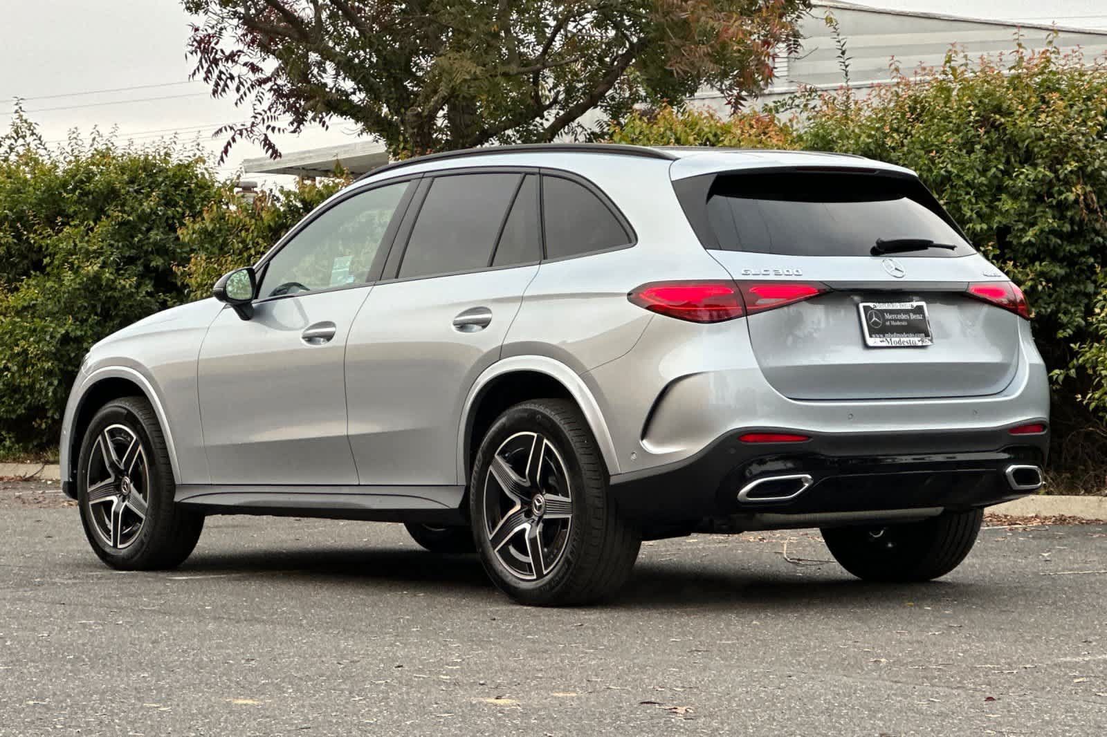 Certified 2026 Mercedes-Benz GLC 300 4MATIC image 5