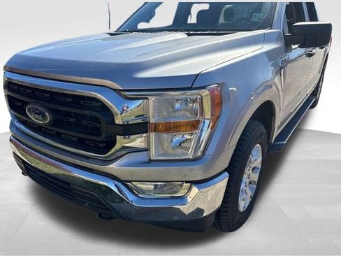 Used 2021 Ford F150 XLT image 5