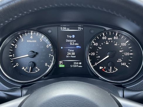 Used 2017 Nissan Rogue SV image 25