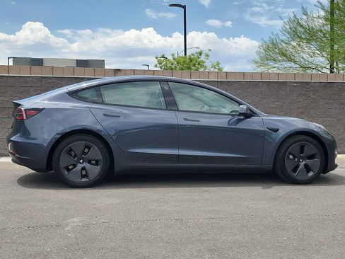 Used 2023 Tesla Model 3 Standard Range RWD image 9