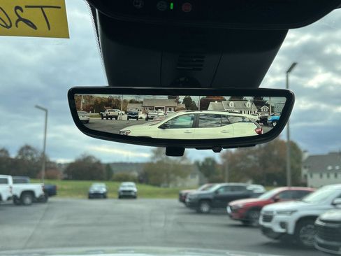 New 2026 Chevrolet Traverse Z71 w/ Driver Confidence Package image 16