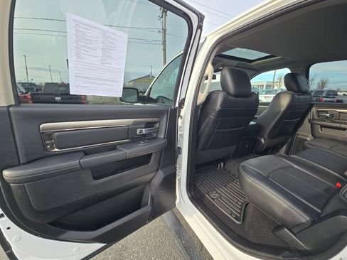Used 2018 RAM 1500 Sport image 12