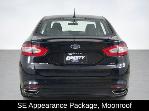 Used 2016 Ford Fusion SE FWD image 4