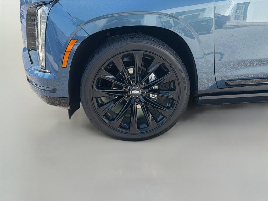 Certified 2025 Cadillac Escalade Sport Platinum w/ LPO, ONYX Package AWD/4WD image 35