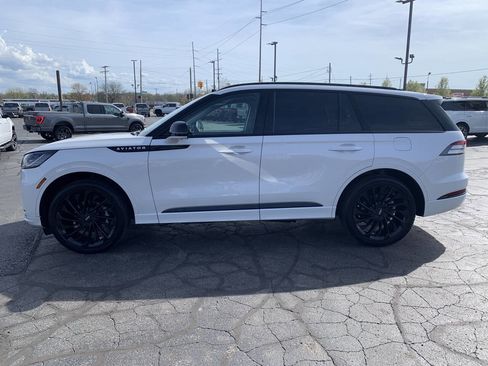 Used 2025 Lincoln Aviator Reserve w/ Luxury Package AWD/4WD image 5