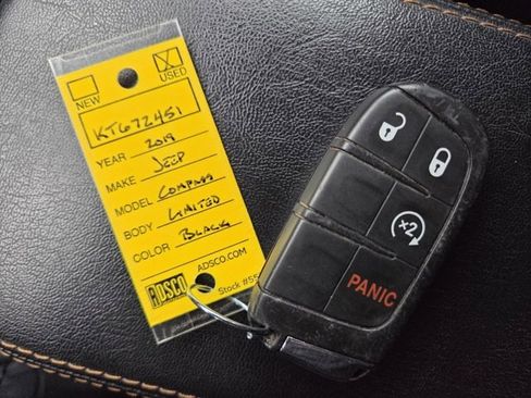 Used 2019 Jeep Compass Limited image 16