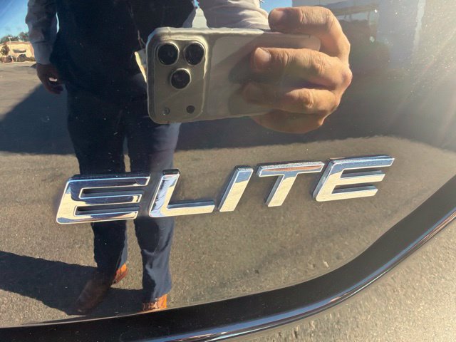 Used 2025 Honda Pilot Elite image 9