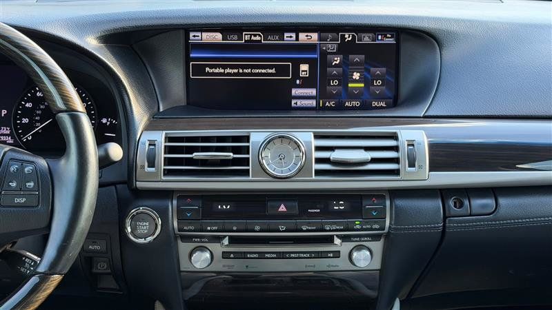 Used 2013 Lexus LS 460 w/ Comfort Pkg RWD image 27