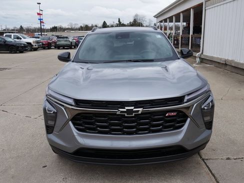 New 2026 Chevrolet Trax RS w/ Driver Confidence Package FWD image 3