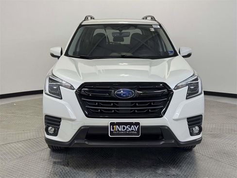 Used 2024 Subaru Forester Limited w/ Pop Package 2 image 2