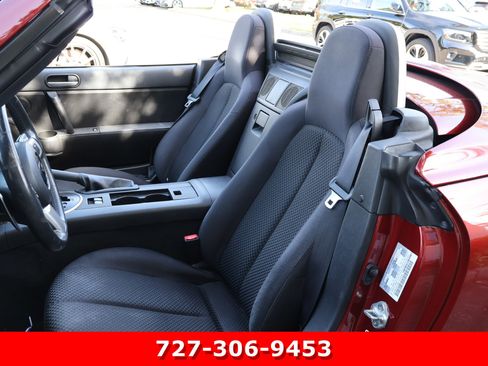 Used 2008 MAZDA MX-5 Miata Touring image 2