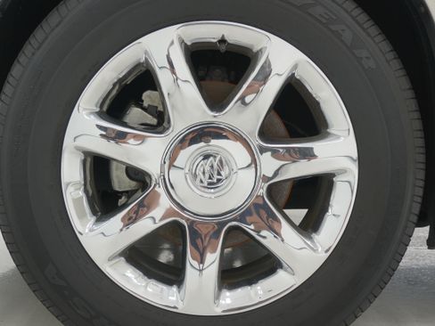 Used 2009 Buick Enclave CXL w/ Entertainment Package #3 FWD image 35