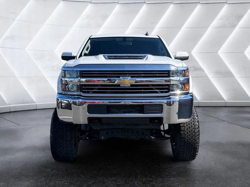 Used 2017 Chevrolet Silverado 2500 LT AWD/4WD image 8