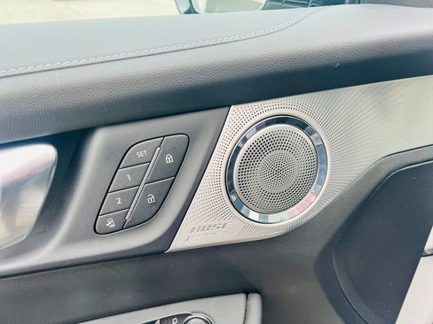 Used 2025 Buick Enclave Avenir w/ Super Cruise Package image 22