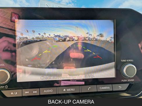 New 2025 Nissan Pathfinder SV image 18