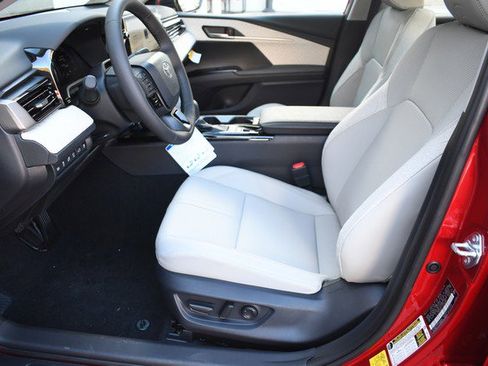 New 2026 Toyota Camry XLE image 7