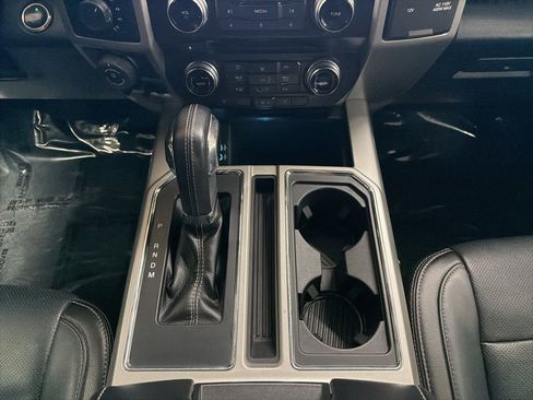 Used 2017 Ford F150 Lariat w/ Equipment Group 502A Luxury image 17